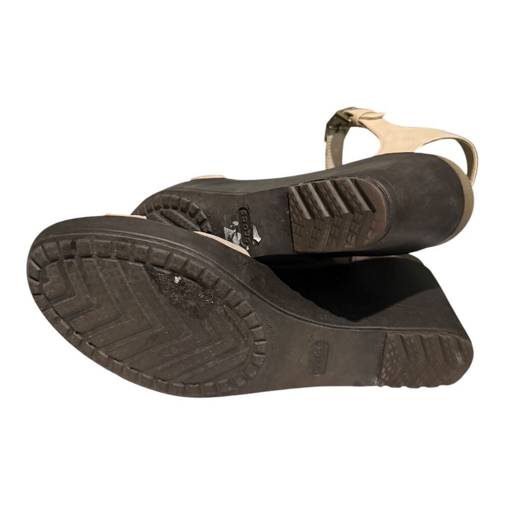 Crocs Women's Leigh Li Cream Ankle Strap Wedge Platform Sandals Size 10 - Picture 9 of 9